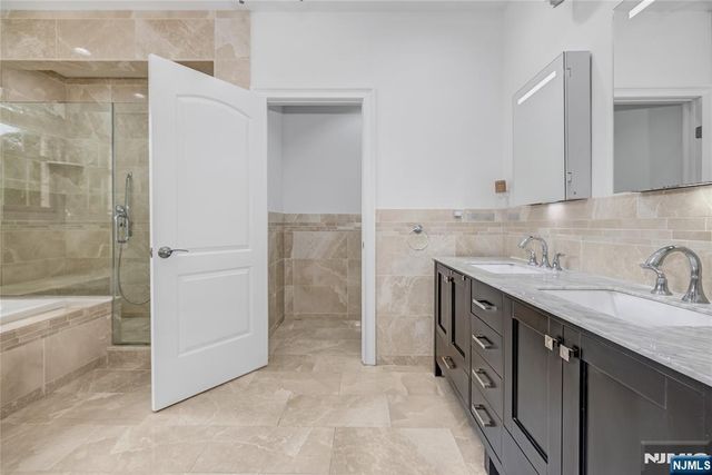 4 Holland Avenue, Demarest, NJ 07627