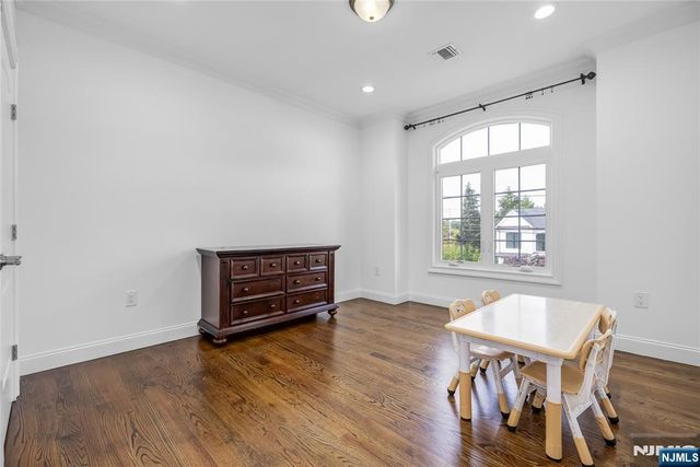 4 Holland Avenue, Demarest, NJ 07627