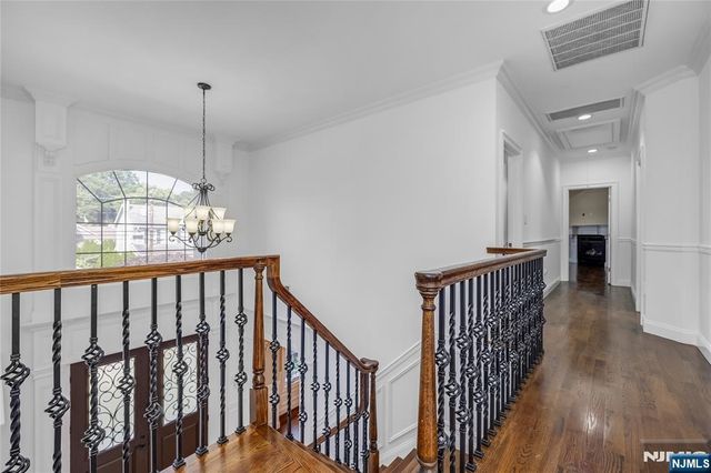 4 Holland Avenue, Demarest, NJ 07627