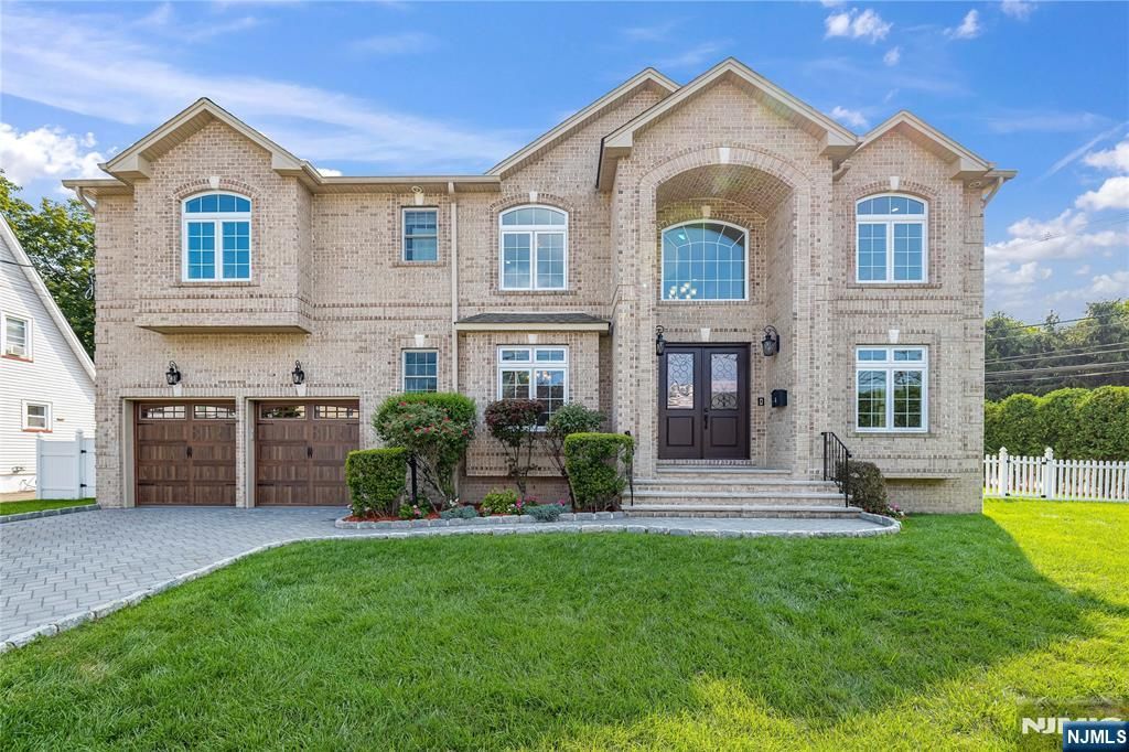 4 Holland Avenue, Demarest, NJ 07627