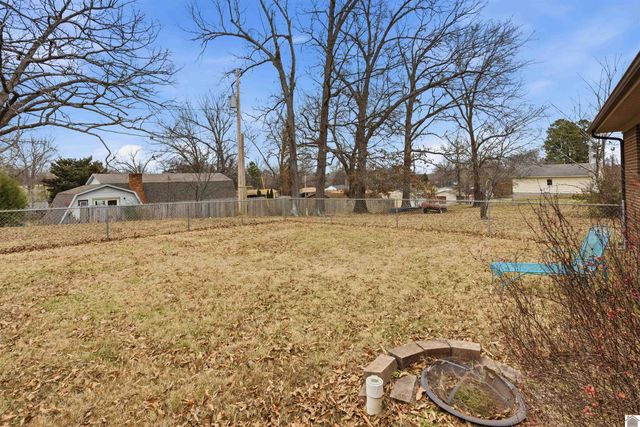 1318 Shelby McCallum Drive, Benton, KY 42025