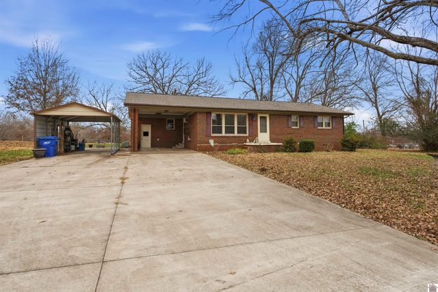 1318 Shelby McCallum Drive, Benton, KY 42025