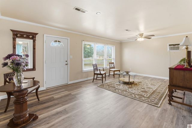 1318 Shelby McCallum Drive, Benton, KY 42025