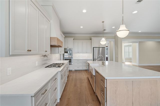 943 Champney Street, St Simons Island, GA 31522