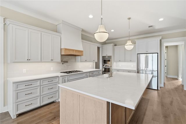 943 Champney Street, St Simons Island, GA 31522