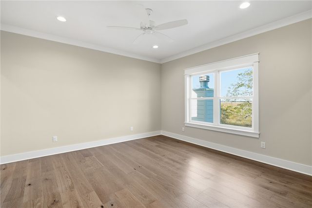 943 Champney Street, St Simons Island, GA 31522