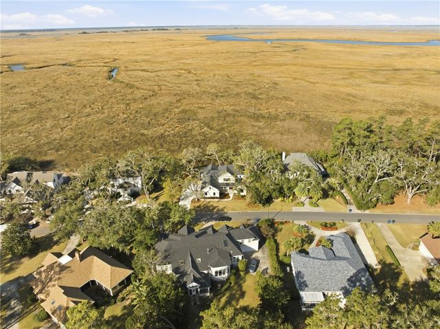 943 Champney Street, St Simons Island, GA 31522