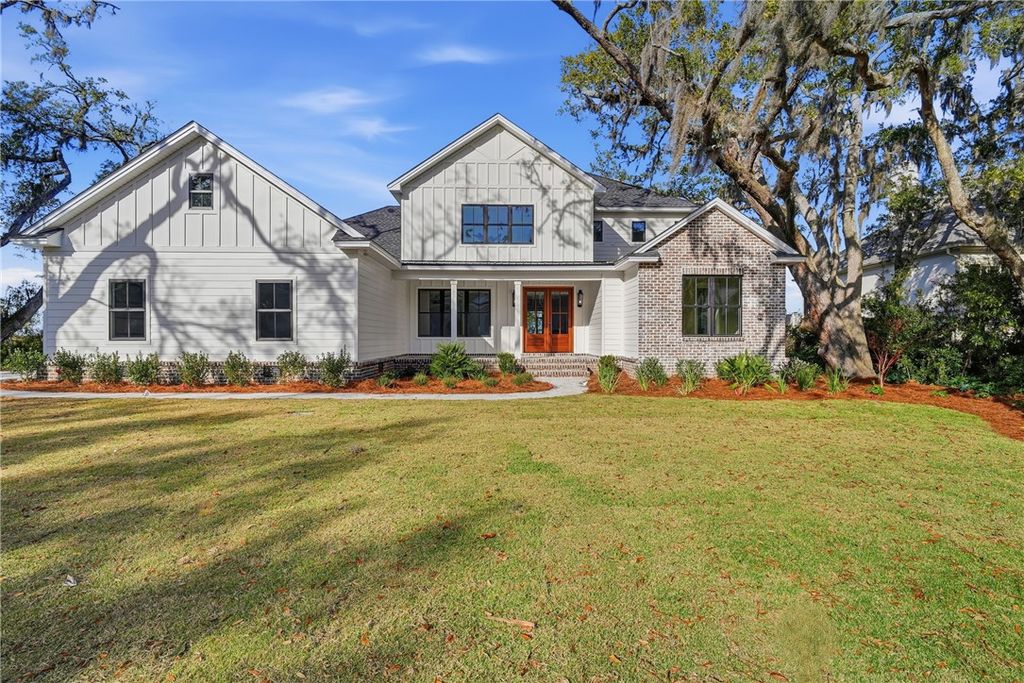 943 Champney Street, St Simons Island, GA 31522