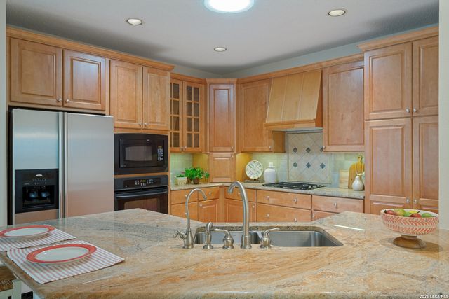 2606 INWOOD VIEW DR, San Antonio, TX 78248