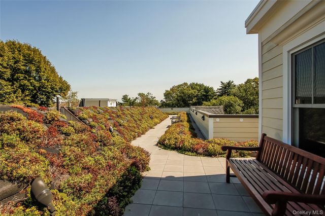 225 Stanley Avenue 203, Mamaroneck, NY 10543