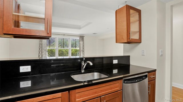 225 Stanley Avenue 203, Mamaroneck, NY 10543