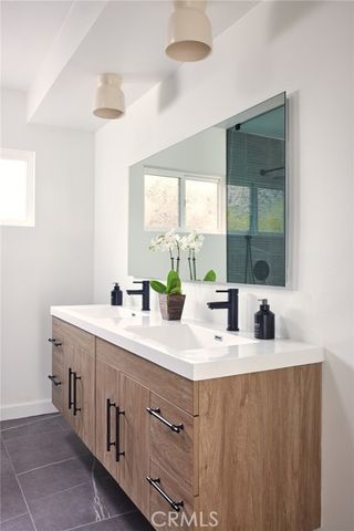 17856 Cathedral, Encino (los Angeles), CA 91316