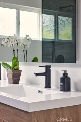 17856 Cathedral, Encino (los Angeles), CA 91316