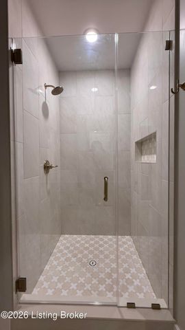 5307 Sycamore Ridge Ln, La Grange, KY 40031