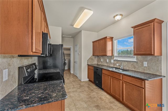 1225 Hogg Drive, Copperas Cove, TX 76522