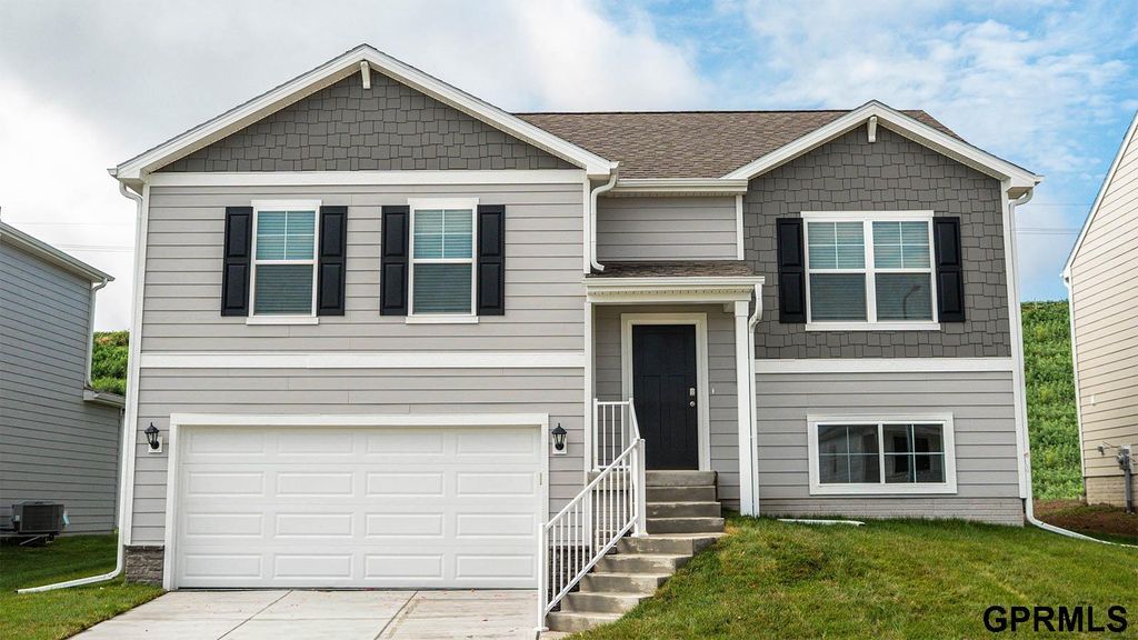 8812 S 184 Terrace, Omaha, NE 68136