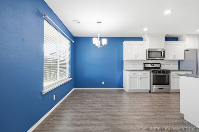 10302 N 98th East Avenue, Owasso, OK 74055