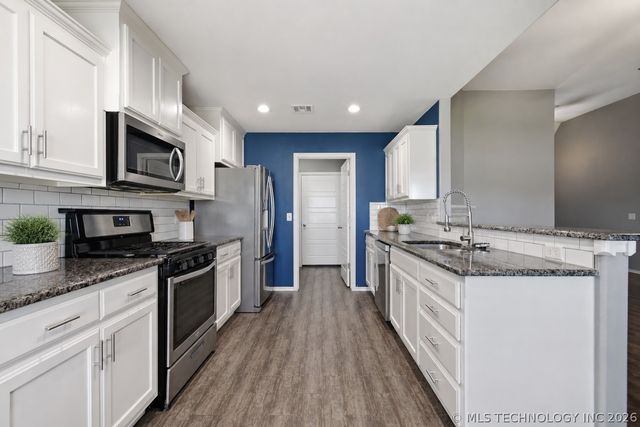 10302 N 98th East Avenue, Owasso, OK 74055