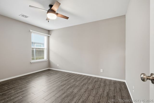 10302 N 98th East Avenue, Owasso, OK 74055