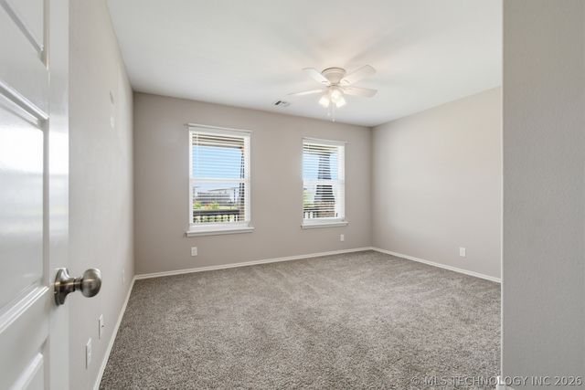 10302 N 98th East Avenue, Owasso, OK 74055