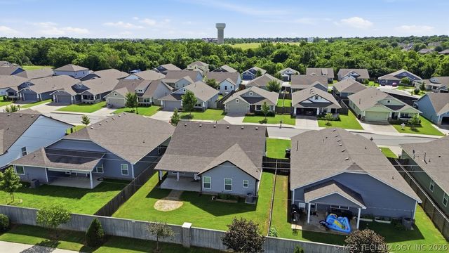 10302 N 98th East Avenue, Owasso, OK 74055