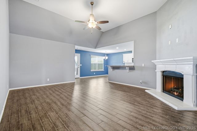 10302 N 98th East Avenue, Owasso, OK 74055