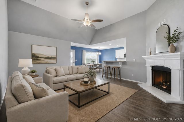 10302 N 98th East Avenue, Owasso, OK 74055
