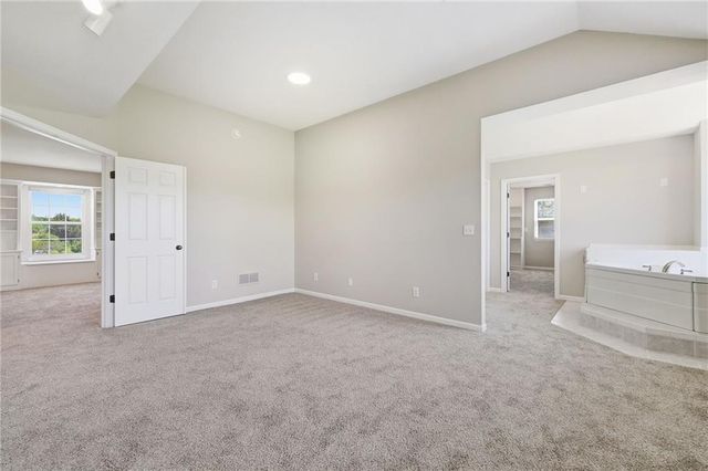 11310 S Hunt Road, Lone Jack, MO 64070