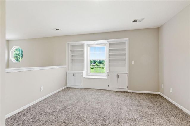 11310 S Hunt Road, Lone Jack, MO 64070