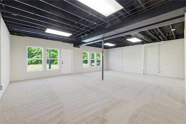11310 S Hunt Road, Lone Jack, MO 64070