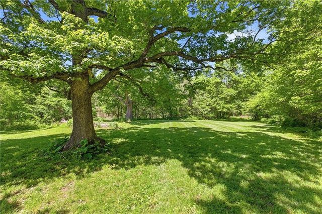 11310 S Hunt Road, Lone Jack, MO 64070