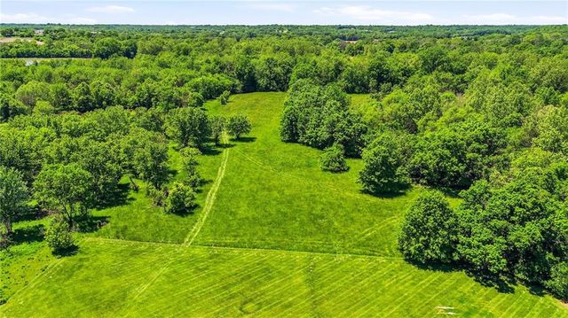 11310 S Hunt Road, Lone Jack, MO 64070