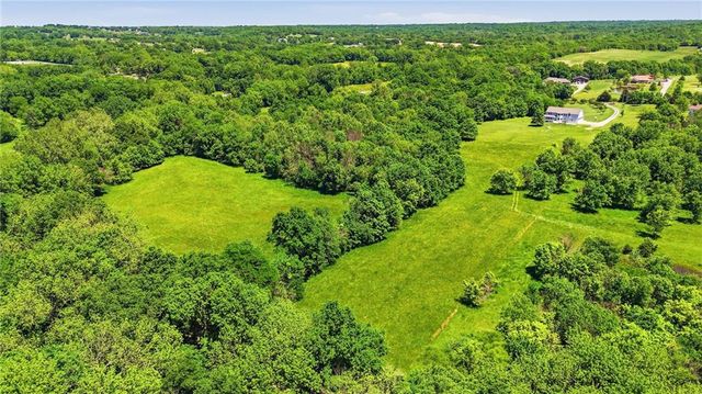 11310 S Hunt Road, Lone Jack, MO 64070