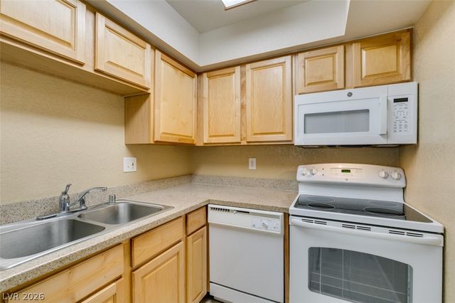 100 South Crestline Drive 55, Las Vegas, NV 89107