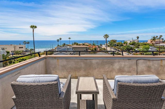 4980-82 Crystal Dr, San Diego, CA 92109