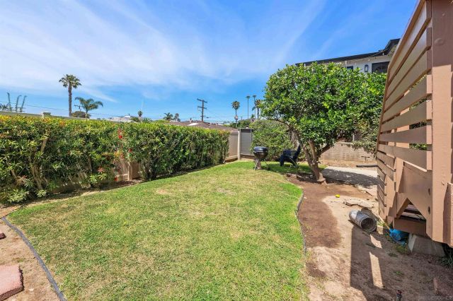 4980-82 Crystal Dr, San Diego, CA 92109