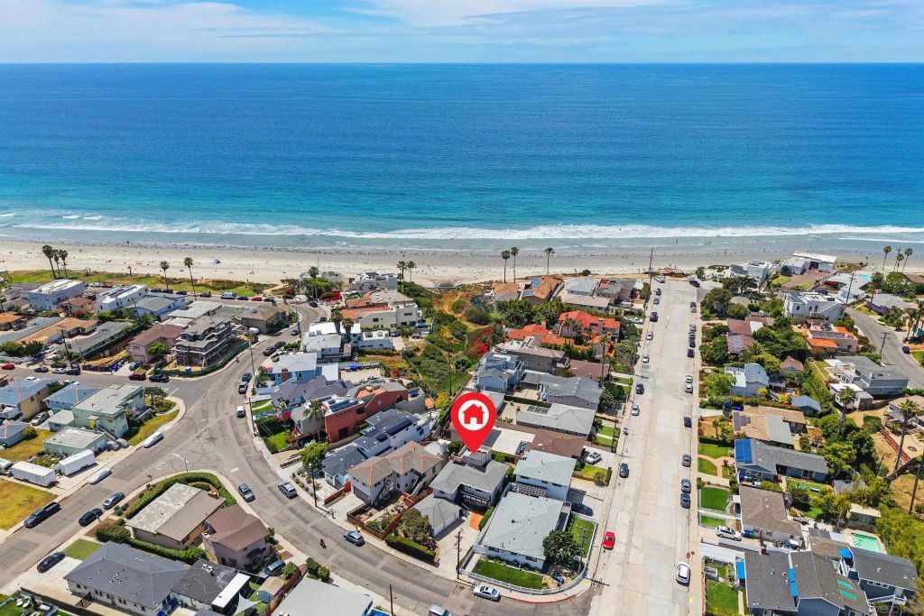 4980-82 Crystal Dr, San Diego, CA 92109