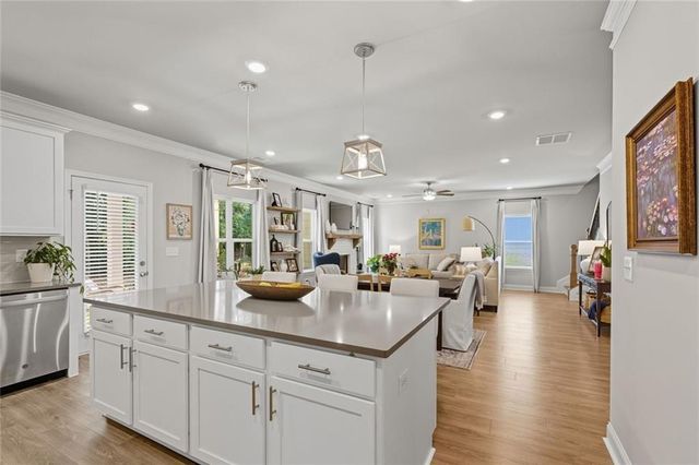 522 Eagles Nest Circle, Auburn, GA 30011