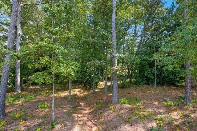 522 Eagles Nest Circle, Auburn, GA 30011