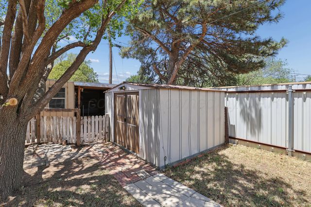 3128 S WOODLAND Street, Amarillo, TX 79103