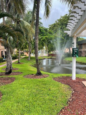 770 SE 2ND Avenue E106, Deerfield Beach, FL 33441
