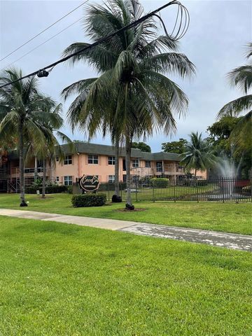 770 SE 2ND Avenue E106, Deerfield Beach, FL 33441
