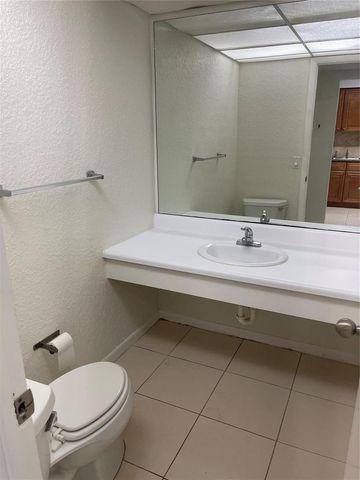 770 SE 2ND Avenue E106, Deerfield Beach, FL 33441