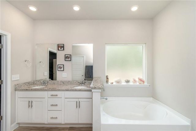 8926 Spanish Trail W, Grand Bay, AL 36541