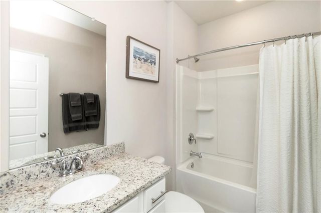 8926 Spanish Trail W, Grand Bay, AL 36541