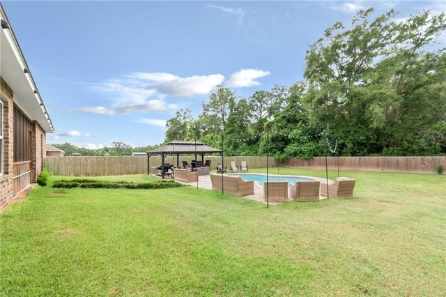8926 Spanish Trail W, Grand Bay, AL 36541