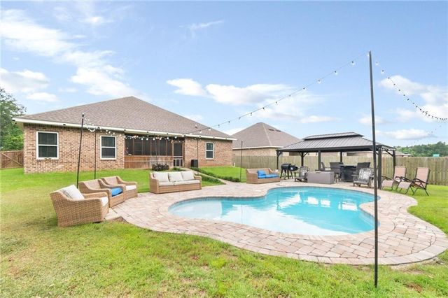 8926 Spanish Trail W, Grand Bay, AL 36541