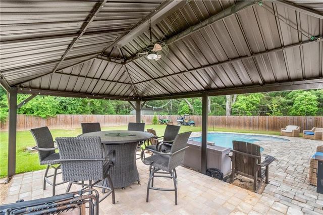 8926 Spanish Trail W, Grand Bay, AL 36541