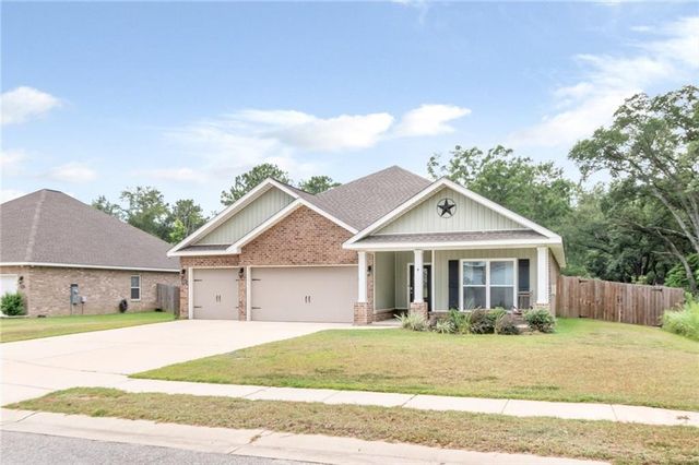 8926 Spanish Trail W, Grand Bay, AL 36541