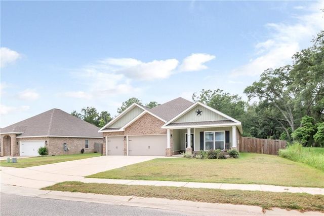 8926 Spanish Trail W, Grand Bay, AL 36541